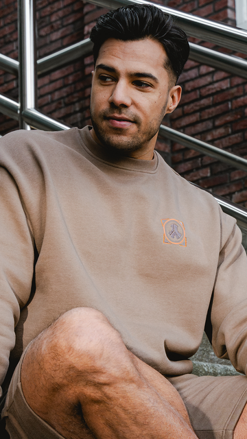 Hoodies & sweaters image