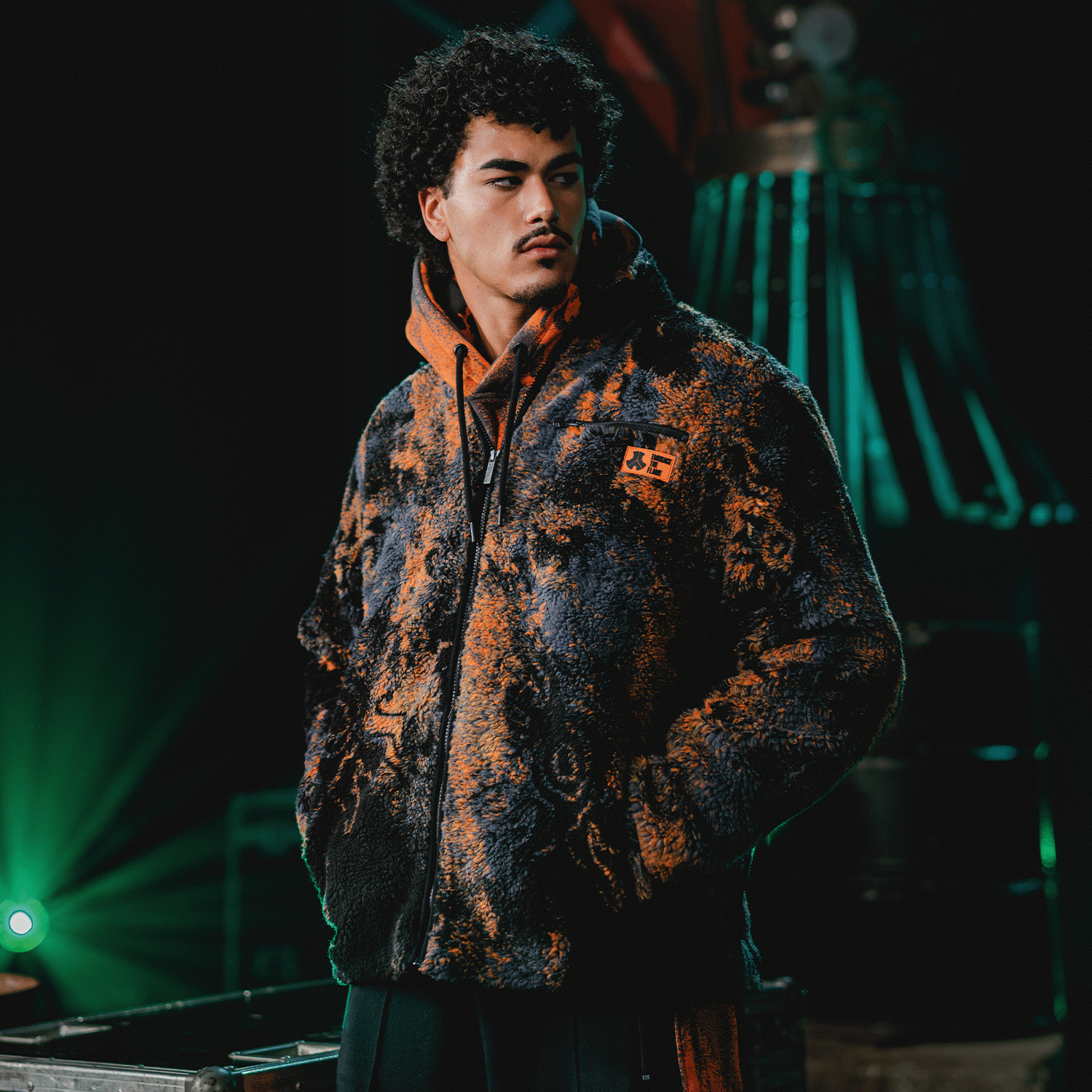 Jacket & coats image