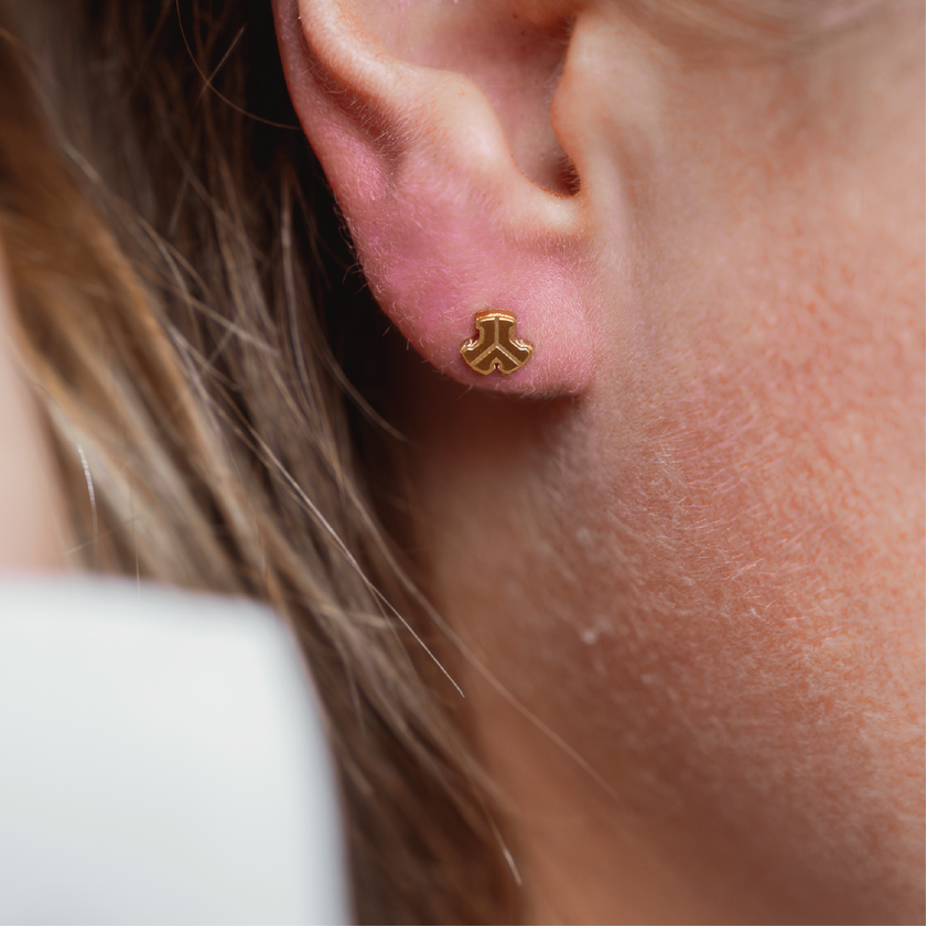 Defqon.1 Gold ear studs