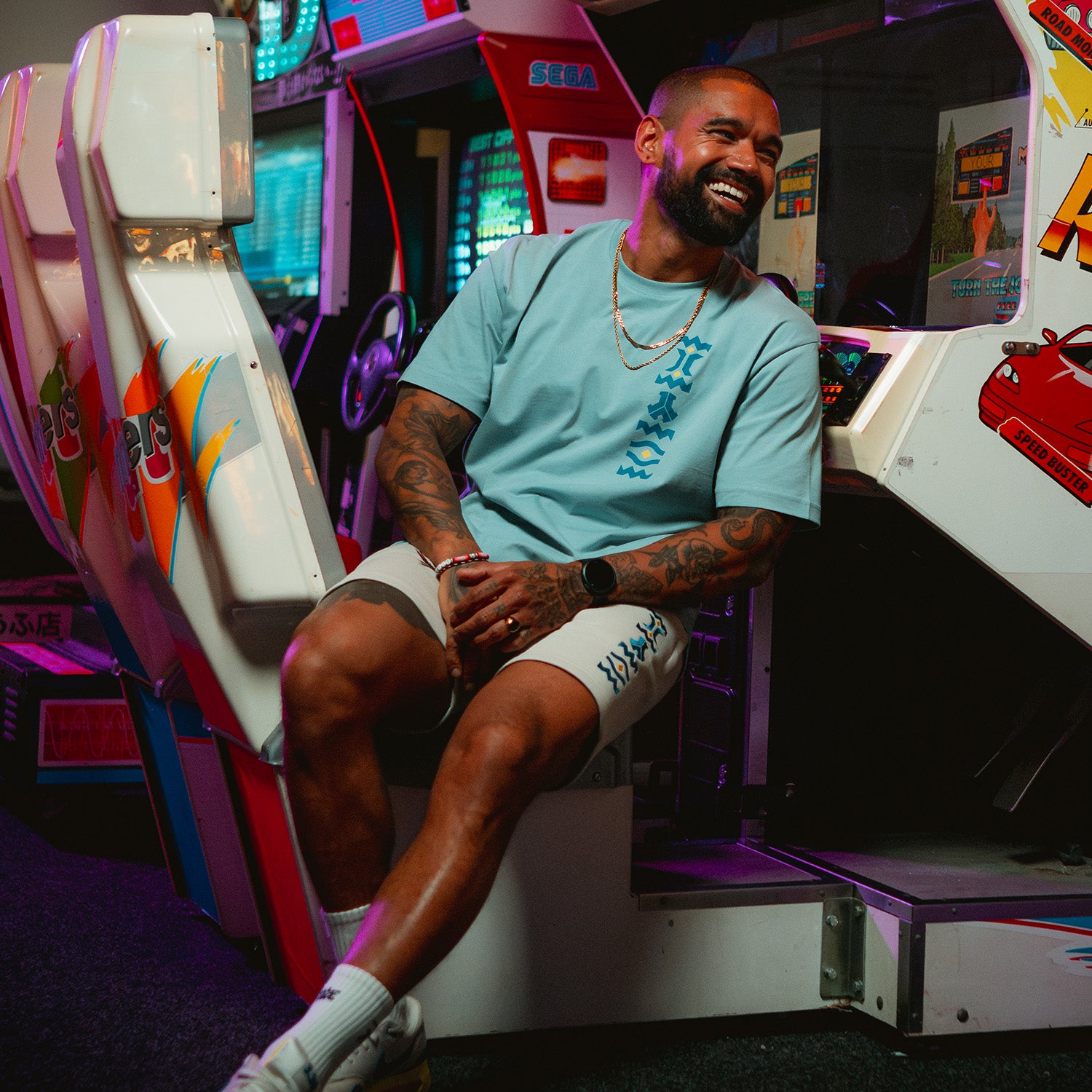 T-shirt & tops image